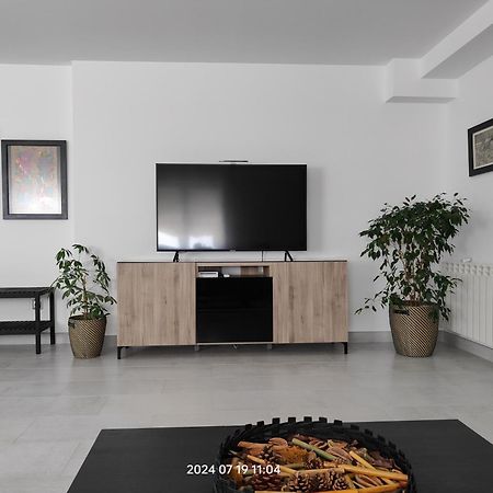 Chalet Loft Abantos - 120m2 más Terraza y Jardín Independiente San Lorenzo de El Escorial Esterno foto