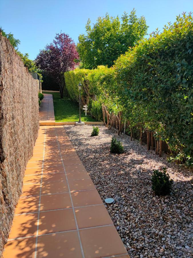 Chalet Loft Abantos - 120m2 más Terraza y Jardín Independiente San Lorenzo de El Escorial Esterno foto